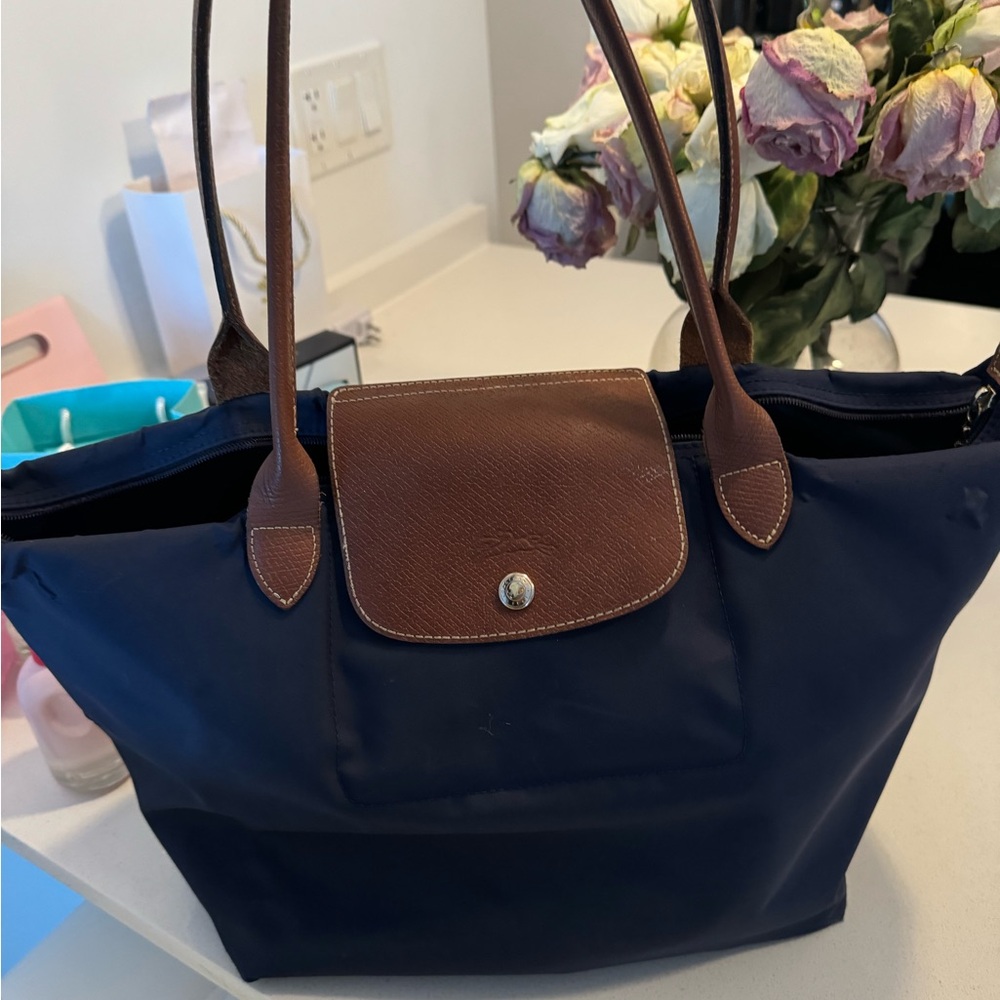 Longchamp le pliage large navy tote